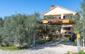 Gorgeous Apartment In Fazana With Wifi